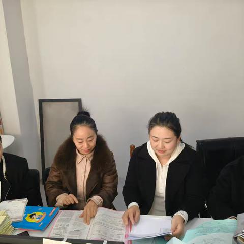 精雕细琢研教学，砥砺前行助成长——宁陵四小五年级语文组教学研讨活动