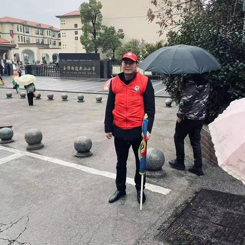 平凡岗位 温情守护