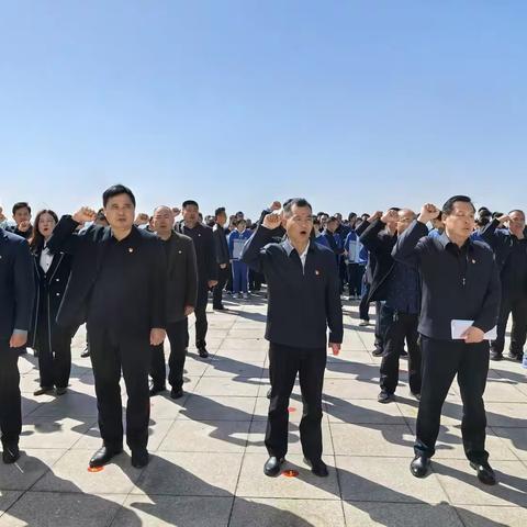 界河镇学区举行清明节“铭记峥嵘历史，缅怀革命英烈，继承革命传统”活动