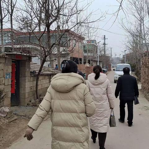 家校共备考，放假不放“学”                                         —— 高三年级寒假家访（一）