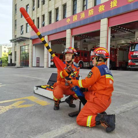 锦阳新城消防救援站持续开展水域救援装备器材五知一能