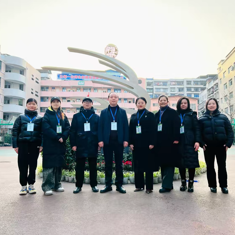 枝头吐蕊阳光暖    春日校园气象新