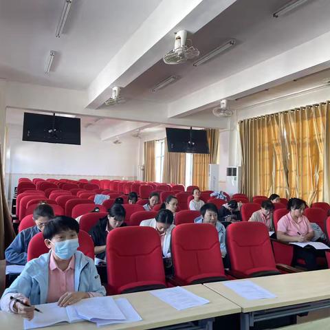 集备深耕语文路，课堂尽展诗风华——文城中心小学四年级语文集体备课纪实
