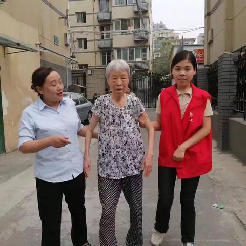 幸福从头开始  温暖从心出发—莲四社区爱心义剪活动