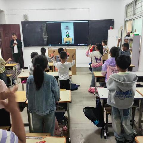 唱响课前好声音 童心飞扬展风采——枣林镇第二小学开展“课前一支歌”评比活动