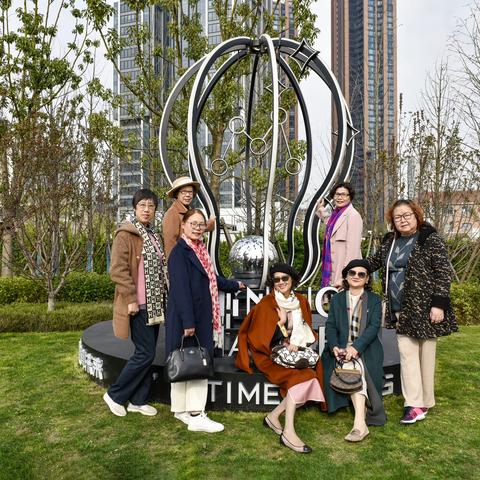 《七姐妹情谊》