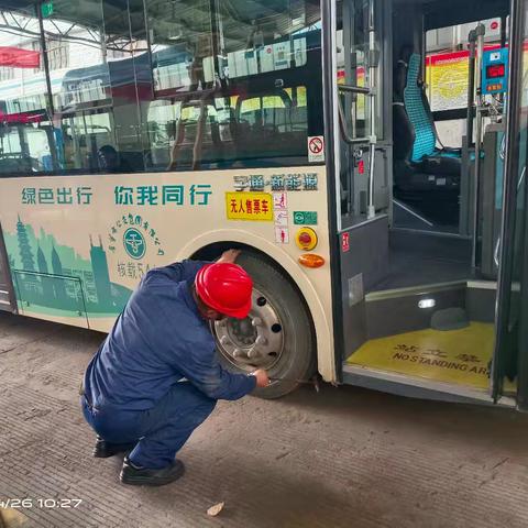 高温下轮胎的专项检查，消除安全隐患