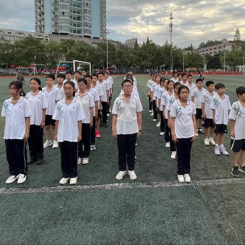 磨砺青春，奋发前行———记280班入学教育第三天