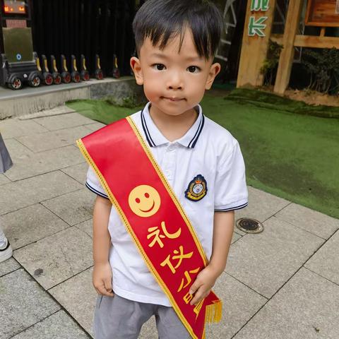 温迪幼儿园中三班第二周教学活动