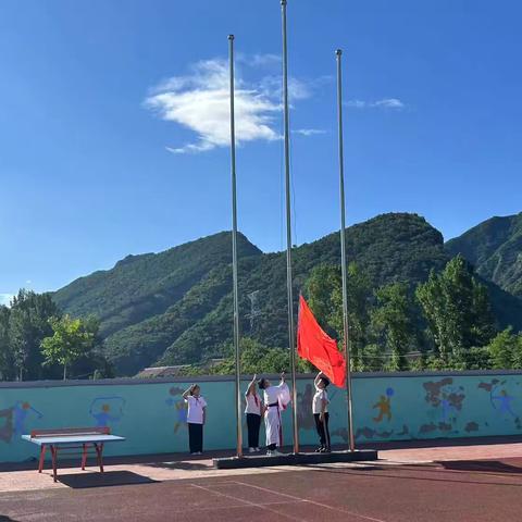 童心向党，红领巾飘扬———兴隆县蓝旗营学区偏岭子小学庆六一活动