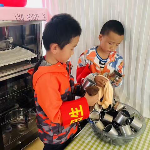 玉龙县新晨幼儿园大一班九月份教学总结❤️