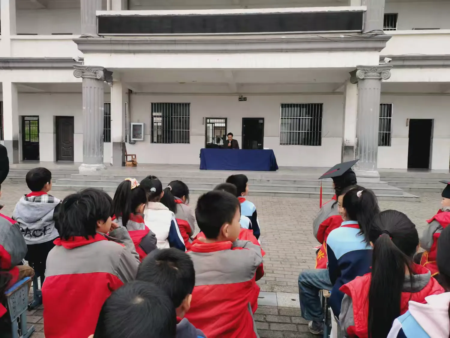 简篇-【党建引领教学】树榜样引领再起航 立目标笃定前行
-----团风县张浩学校2024年秋季举行阶段总结暨表彰大会