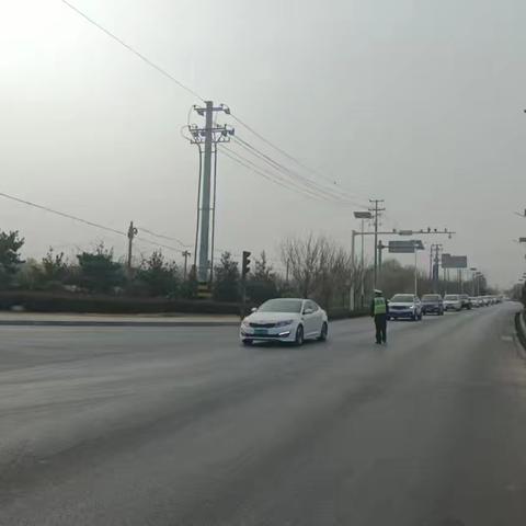 护航清明节 石柱中队全员在岗在位在状态