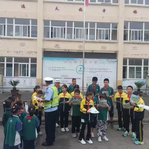 暑期交通安全整顿行动‖筑牢暑期交通安全防线 交警宣传进校园