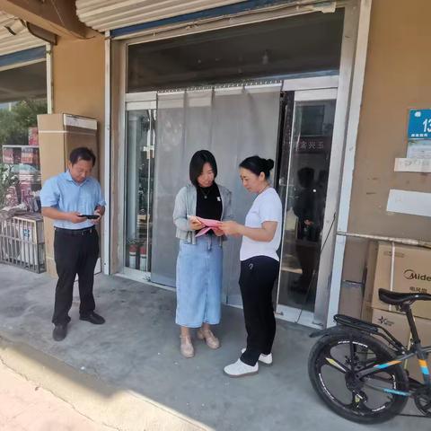 张坊镇持续开展“门前五包”宣传，共筑文明新风尚