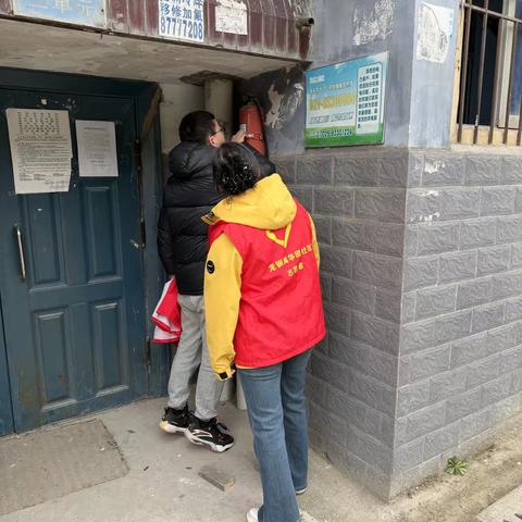 龙钢禹华园社区消防器材巡查纪实：筑牢居民安全防线