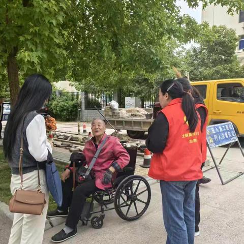 【谭家街道龙钢禹华园社区】民情联络员进小区 温情关怀暖人心