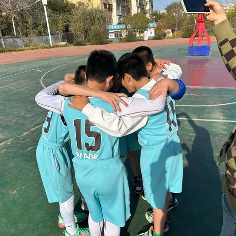 “篮”不住的活力 “篮”不住的精彩——乌鲁木齐市第五十一中学第五届小学男子篮球比赛