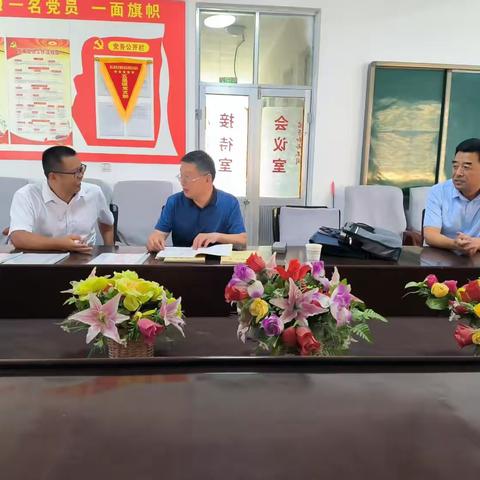 借力视导 奋力前行——县教研室来梁山县韩垓镇初级中学教学视导