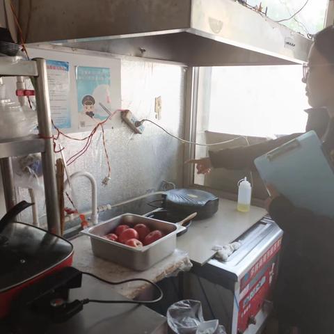 【城市管理进社区】济北街道汇鑫社区开展第二季度食品安全“两个责任”督导检查活动