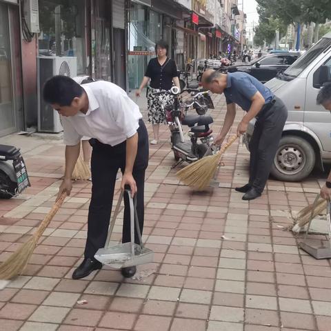【城市管理进社区】济北街道汇鑫社区联合共驻共建单位济阳区政协开展“门前五包”宣传活动