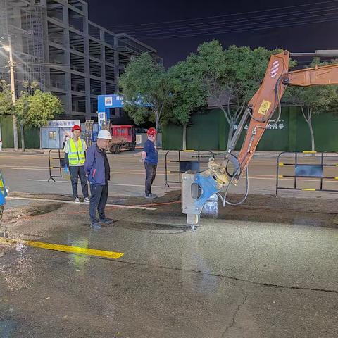 争分夺秒     守护城市生命线