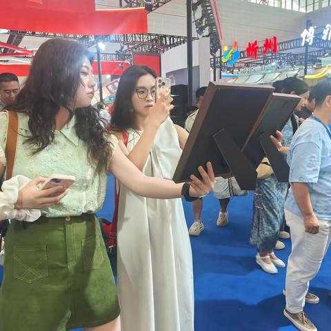 城赵剪纸好评如潮