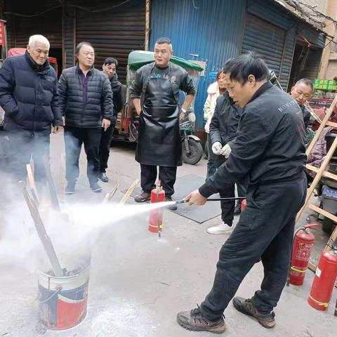 【一社区一特色】消防演练增技能 筑牢安全“防火墙”——小寨路街道二一二所社区开展消防安全进社区活动