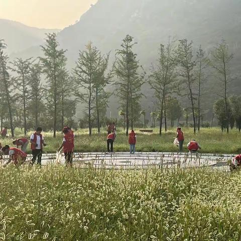 邻里携手互助互促，共迎首个全国生态日