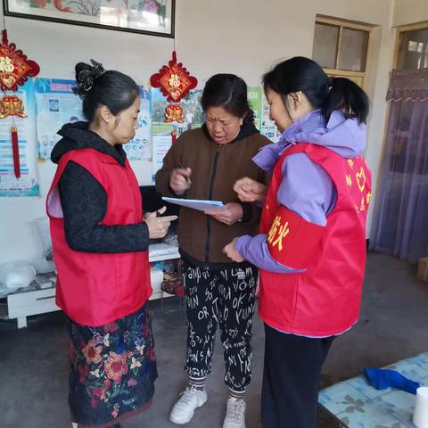 3月18日下村网格员入户签订护林防火责任书