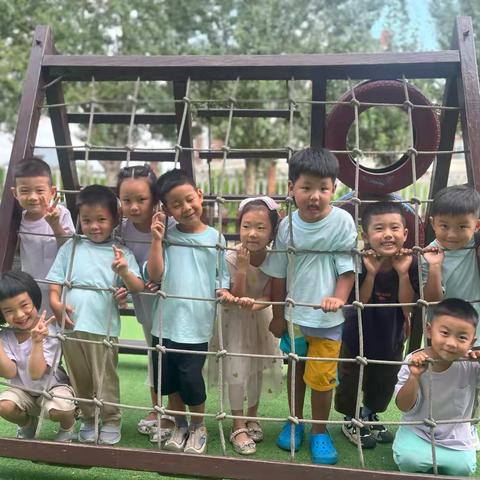 润锦幼儿园 精品二班快乐生活记录