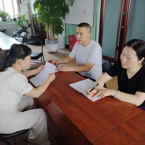 邯郸市第二医院工青妇老党支部 开展“学习身边榜样，汲取奋进力量”主题党日活动