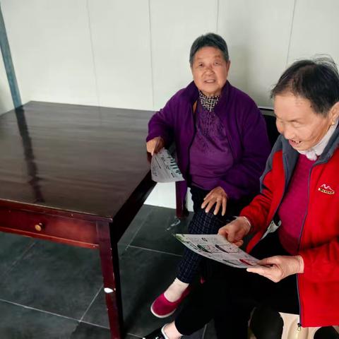 西李家村开展“垃圾分类大家谈”