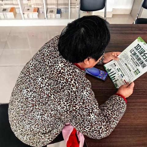 西李家村开展“党建引领，红色带动绿色”活动