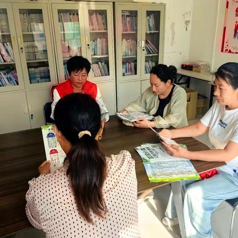 西李家村开展“跟着垃圾去旅行”垃圾分类活动