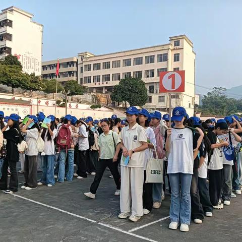 探寻自然奇观，寻找红色足迹