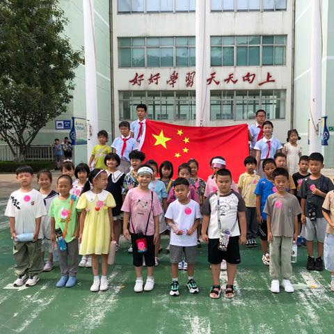 「校园主题」第一辑——威海市第二实验小学2023级1班