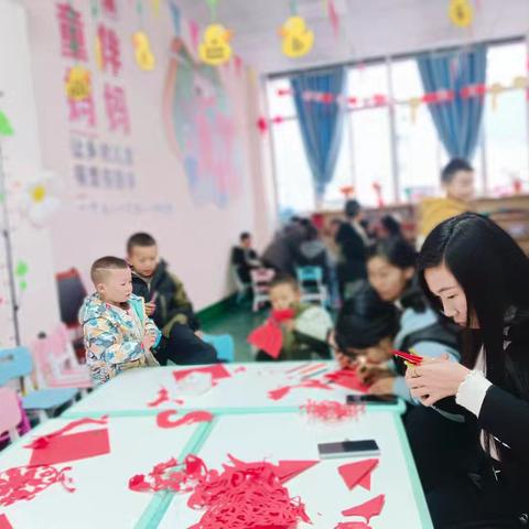 绥阳县太白镇太平村童伴之家迎元旦·贺新年