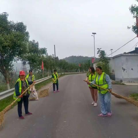 七贤镇：“党群相约 亲青课堂”暑期少年儿童关爱行动