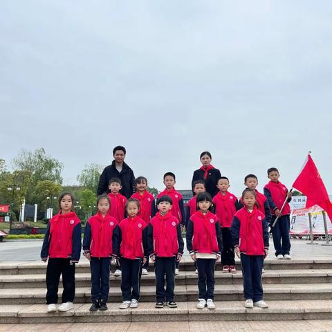 润雨清明，缅怀先烈——记2101班第九周中队活动