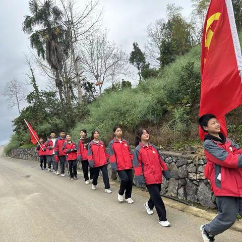 “缅怀革命先烈，弘扬革命精神”蕉坝中学党支部  团委清明节主题活动