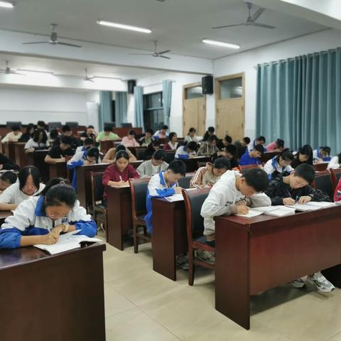 笔墨书香，传承经典——宁远二中九年级硬笔书法活动