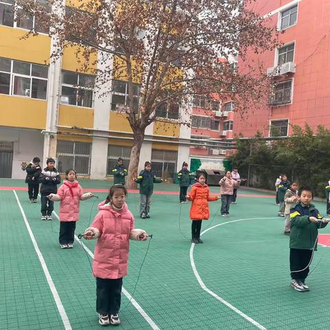 跃动青春，“跳”望未来—— 山城区实验小学三四年级跳绳社团