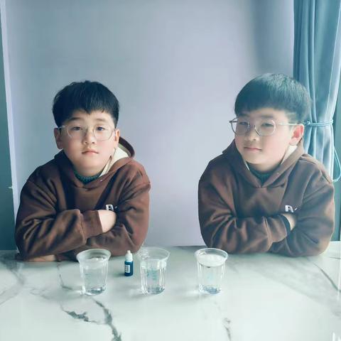 你的水里是什么颜色的？