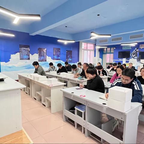 追光而遇有思，沐光而行致远——尧山中学召开八年级第一次学情评估分析会