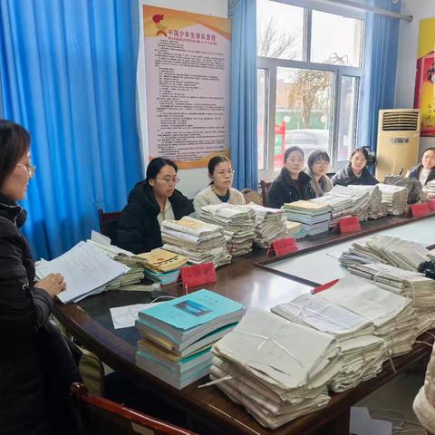 夯实教学基础，提升育人质量——阳信县实验小学语文、道德与法治常规检查纪实