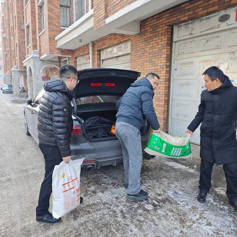 “迎新春 送温暖”榆树市市委农办到华昌街道平安社区走访慰问