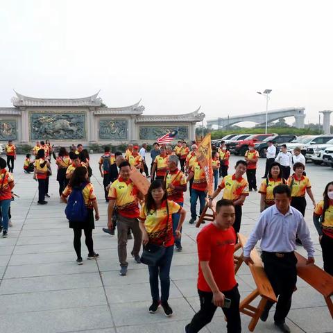 普宁林氏宗祠和天后宫喜迎马来西亚林氏宗亲总会越野祭祖车队