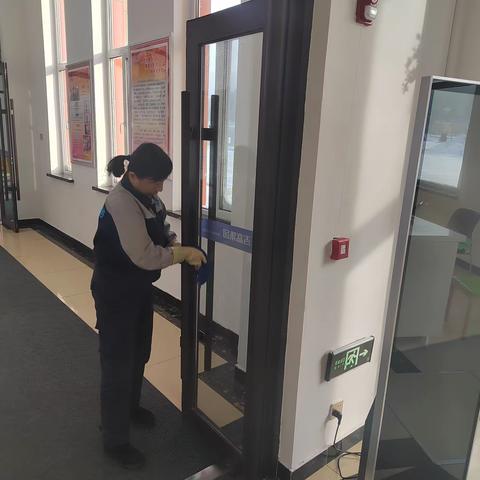 【仙峰岭服务区】日常工作常态化，为出行安全保驾护航