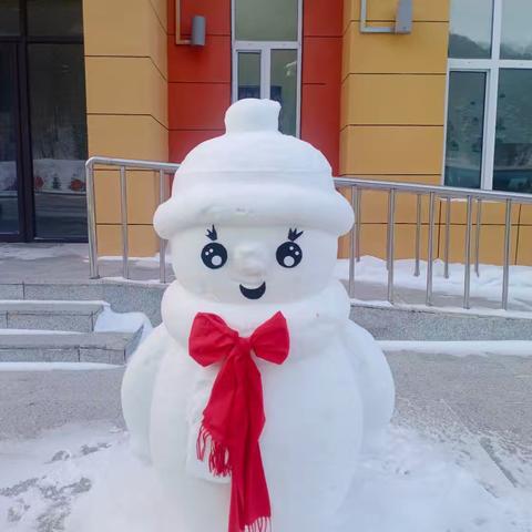 服务区里的冬日精灵